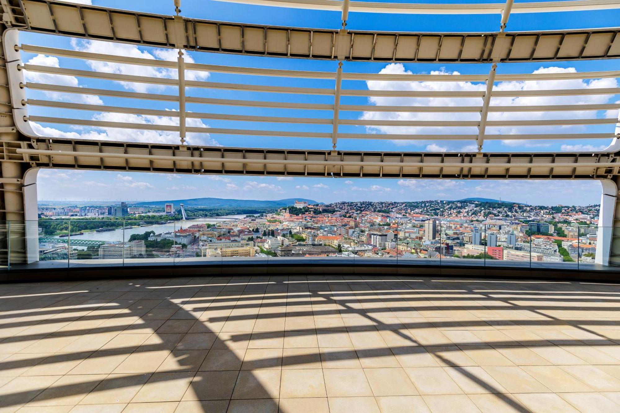 Sky Park 1 - Luxurious #Instaworthy Apartment In Downtown City Center With Included Parking, Best Address In Town Bratislava Eksteriør bilde