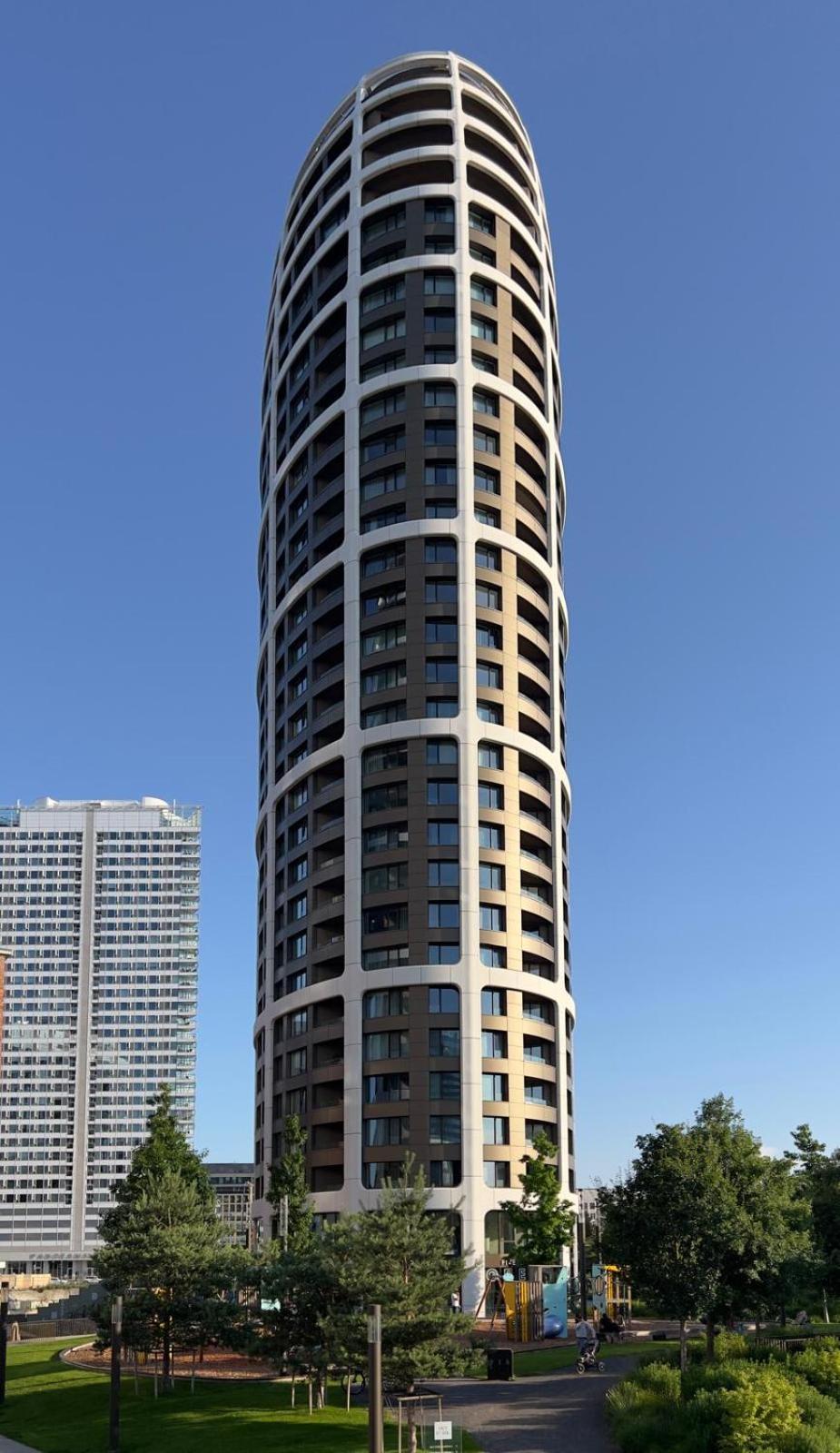 Sky Park 1 - Luxurious #Instaworthy Apartment In Downtown City Center With Included Parking, Best Address In Town Bratislava Eksteriør bilde